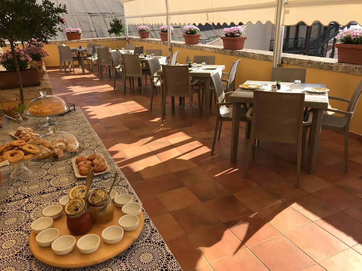 シラクーサ イ サンティ コロナーティ Bed & Breakfast エクステリア 写真